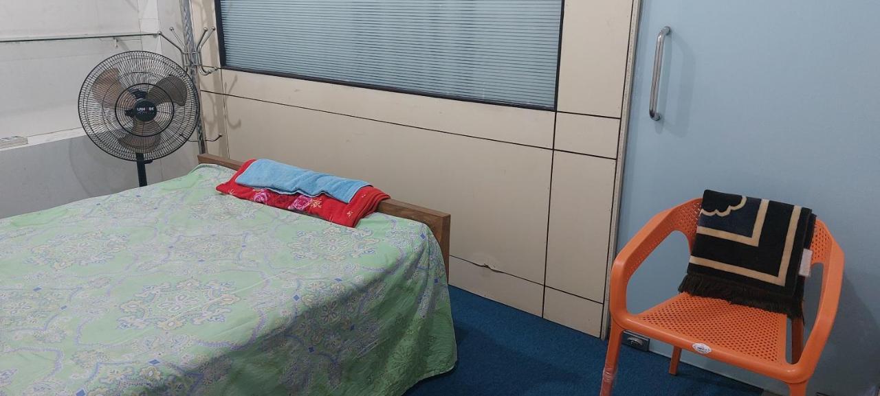 Kompass Homestay - Affordable Ac Room With Shared Bathroom In Naya Paltan Free Wifi Dhaka Exterior photo